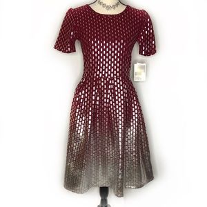 NWT Elegant Lularoe Amelia